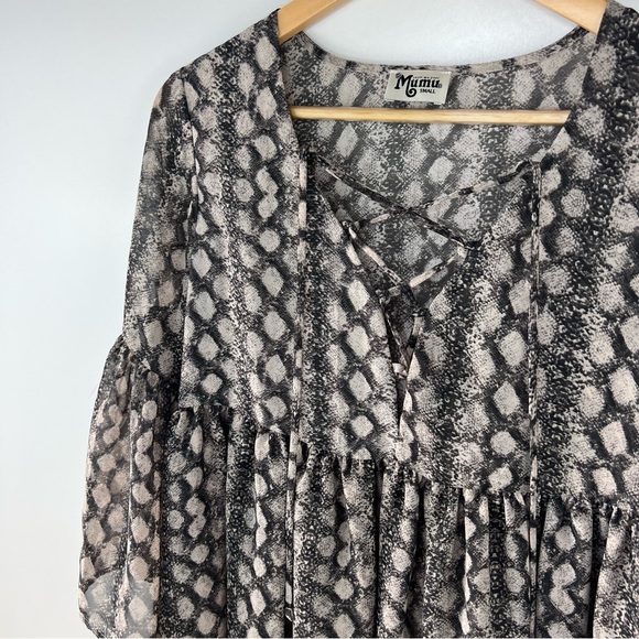 SHOW ME YOUR MUMU Post Tie Ruffle Top Size Small Snake Print - Picture 3 of 7
